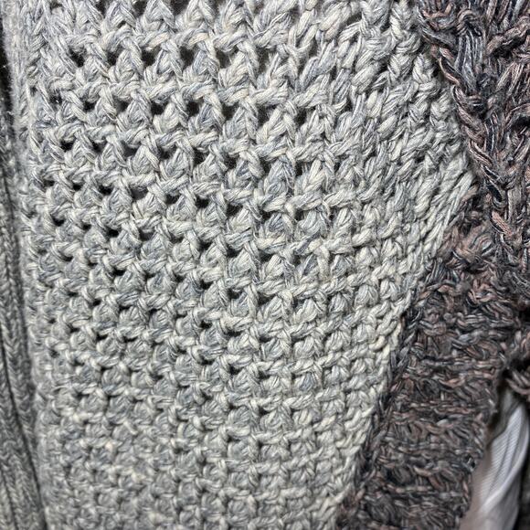 CAbi Gray Shadow Circle Chunky Knit Cardigan Women XS Color Blocked Shawl Collar - Picture 7 of 12